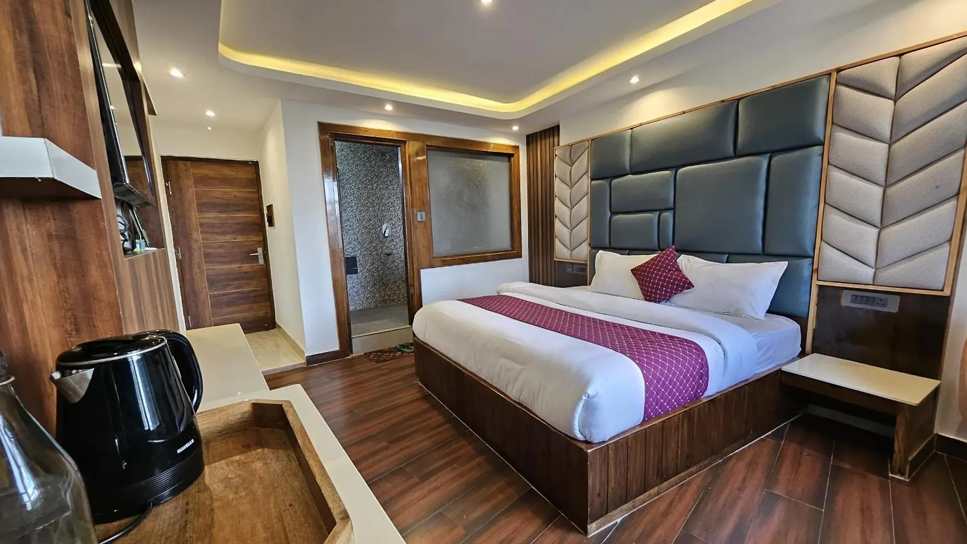The Central Vista - Simla Royale Near Mall Road Free Pickup From Railway Station Simla Shimla