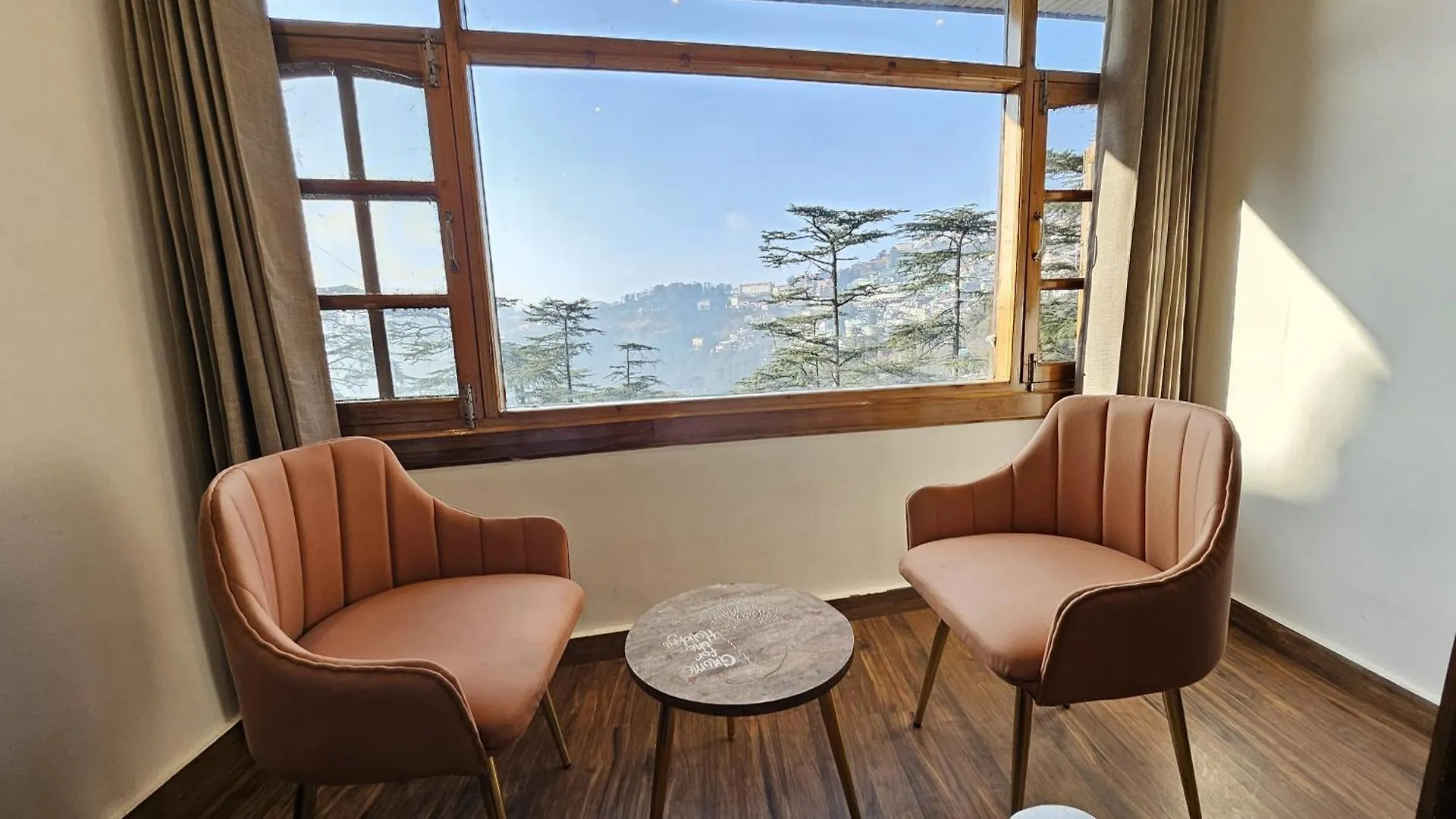 The Central Vista - Simla Royale Near Mall Road Free Pickup From Railway Station Simla 4*, Shimla Indie